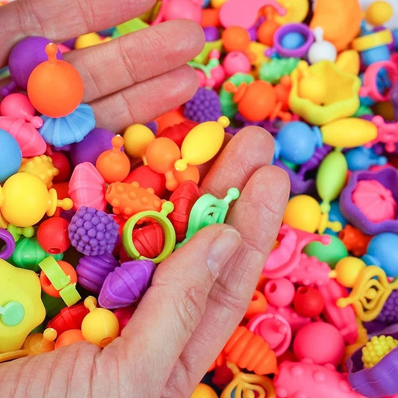 Jewellery-Making Bricks for Children – Spark Creativity, Fine Motor Skills & Imaginative Play
